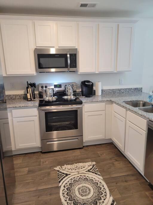 Sc 3755 New 2 Bedroom Townhouse Ft Jackson & Usc Columbia Buitenkant foto